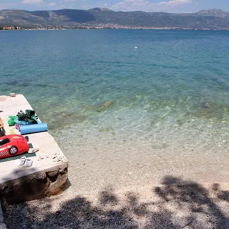 A 4 With Patio & Sea View Close To The