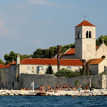 Apartment A4 With Patio & Sea View Close To The Trogir