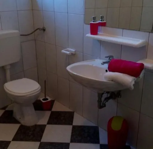 A4 With Patio & Sea View Close To The * Trogir